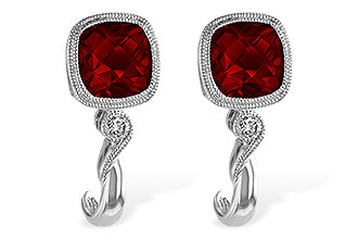 C211-34990: EARRINGS 2.36 GARNET 2.40 TGW