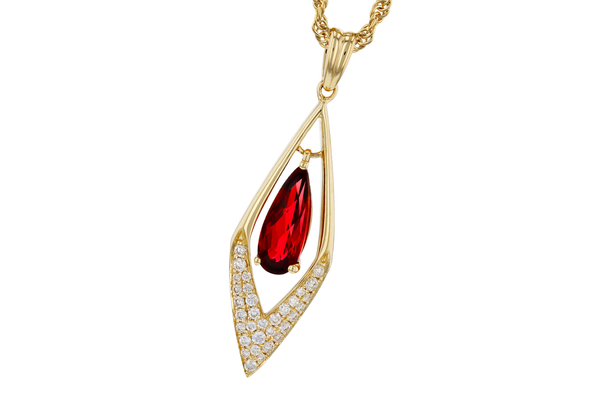 C303-11299: NECK .93 GARNET 1.10 TGW (10x4MM GAR)